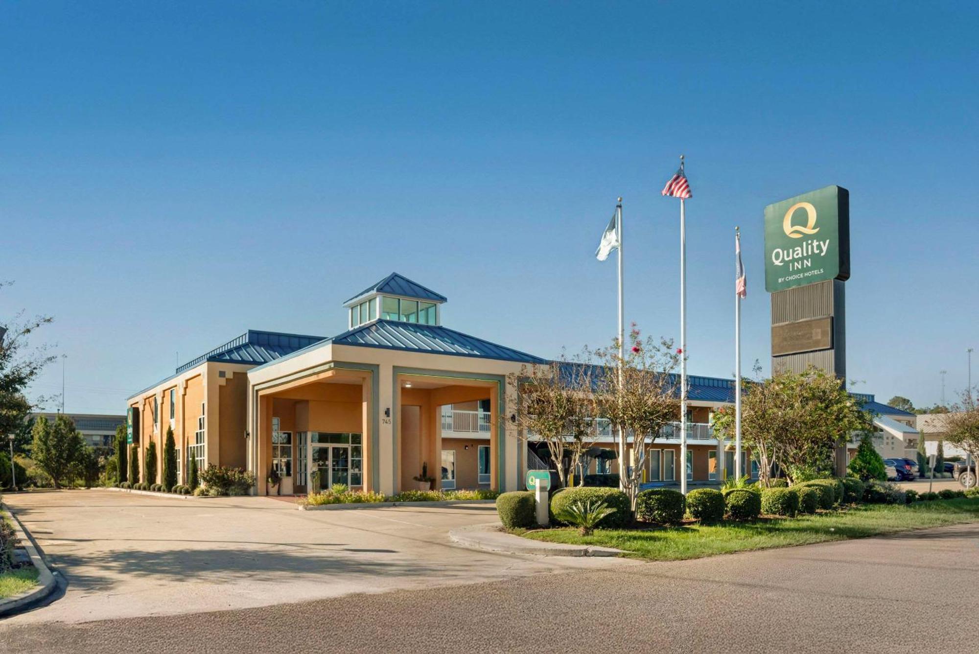 ברוקהייבן Quality Inn מראה חיצוני תמונה